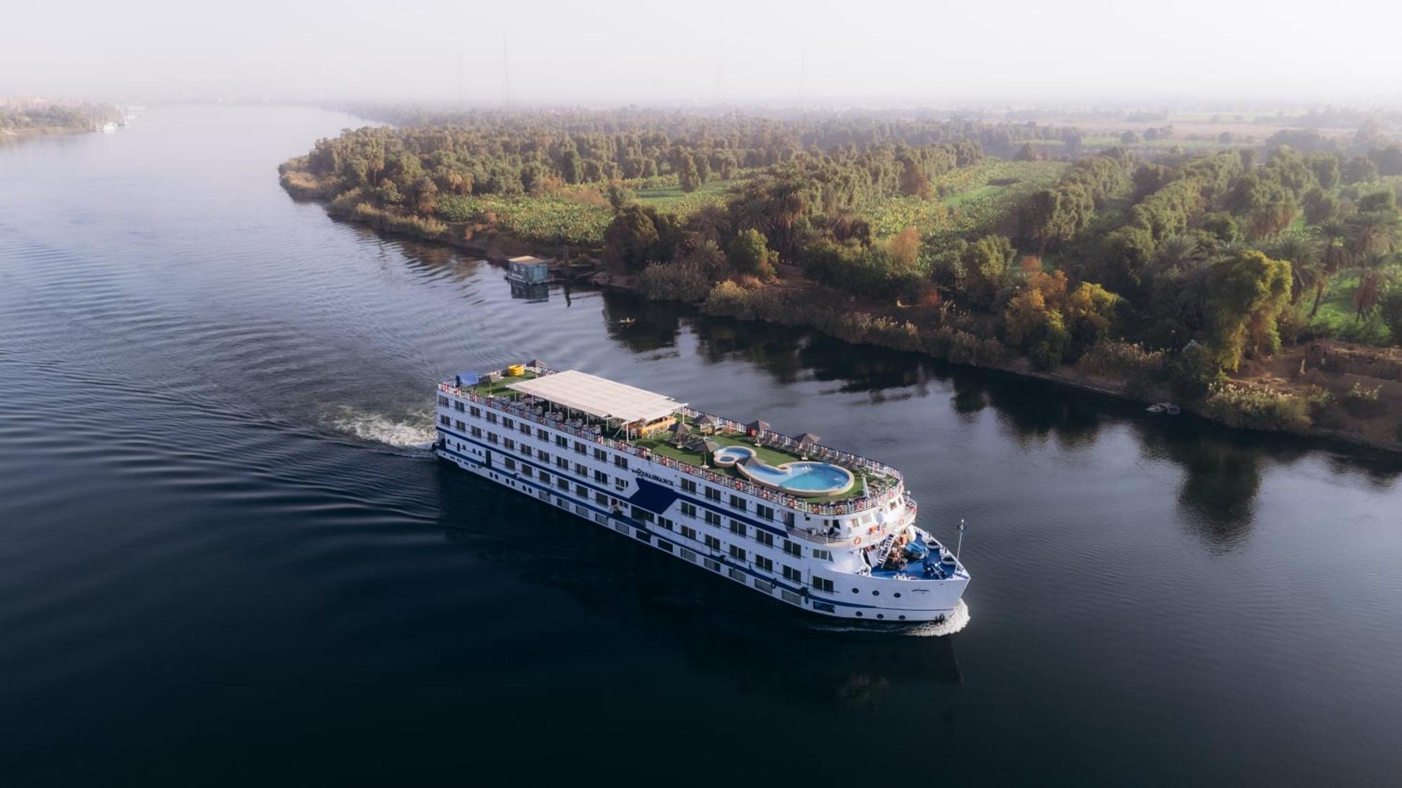 Renaissance Nile Cruise - Every Saturday From Luxor To Aswan For 4 Nights , And Every Wednesday From Aswan To Luxor For 3 Nights ภายนอก รูปภาพ